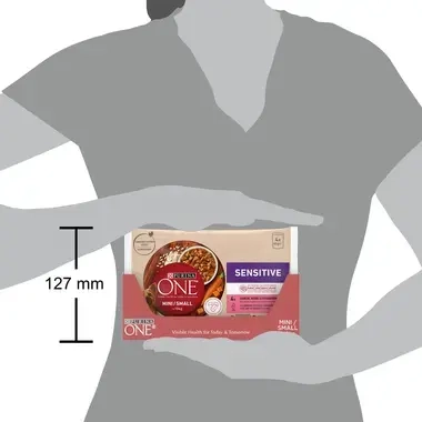 Konservi mini/maza škirņu suņiem ar jutīgu ādu un gremošanu PURINA ONE® MINI/SMALL SENSITIVE ar lasi, rīsiem un burkāniem mēr